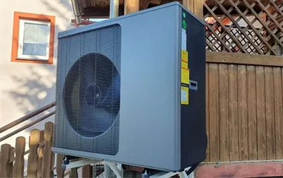 क्या उच्च जल तापमान वाला कोई वायु स्रोत हीट पंप है?